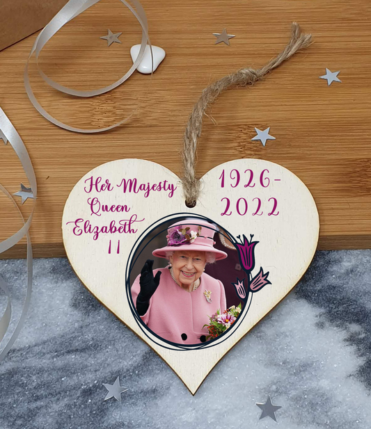 Queen Elizabeth II 1926-2022 Memorial Keepsake in Remembrance Her Majesty RIP Pink Floral Handmade Wooden Hanging Heart Plaque