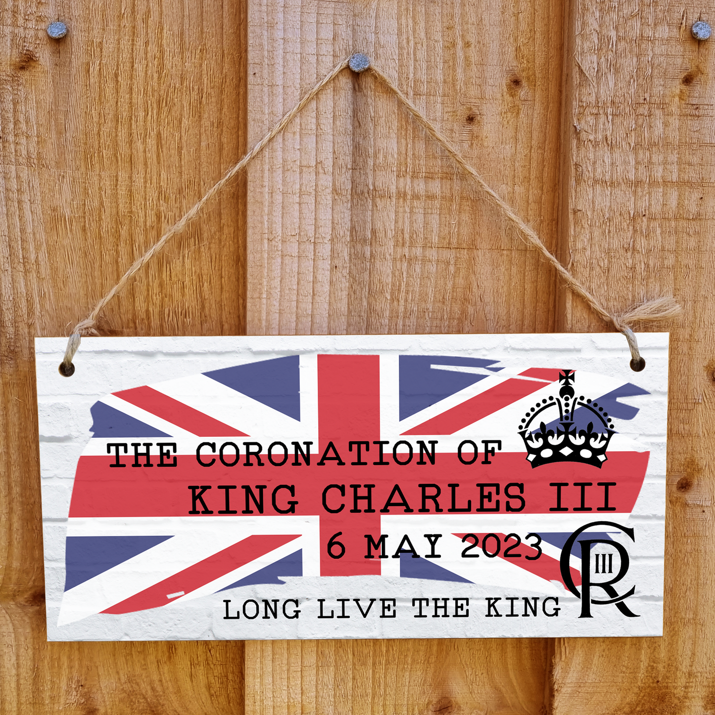 King Charles III Coronation Hanging Wooden Plaque 6th May 2023 Decorations Celebration Party Bunting Alternative Keepsake Royal Memorabilia