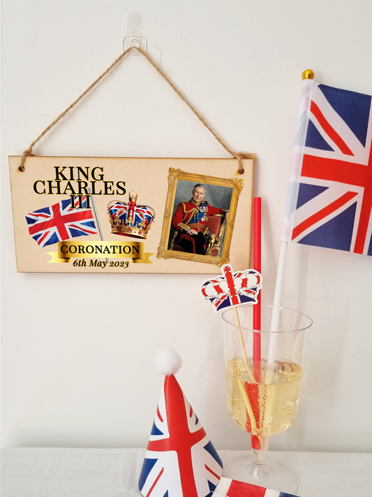 King Charles III Coronation Hanging Wooden Plaque 6th May 2023 Decorations Celebration Party Bunting Alternative Keepsake Royal Memorabilia