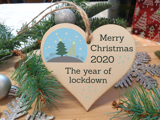 Handmade Wooden Hanging Heart Plaque Christmas Tree Bauble 2020 Year of Lockdown Family Celebration Trees Gifts Snowglobe Design