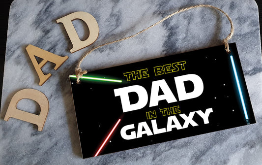Handmade Wooden Hanging Wall Plaque Best Dad in the Galaxy Star Wars Novelty Sign Man Cave Office
