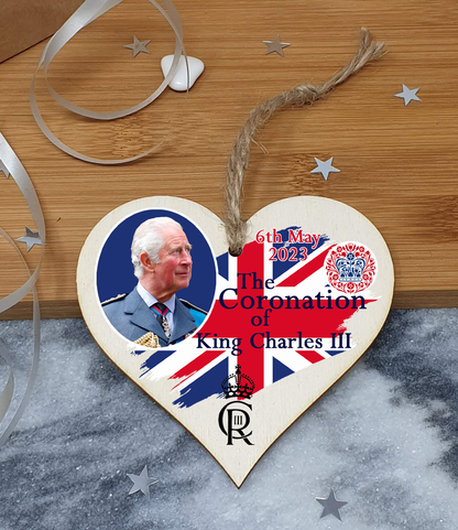 King Charles III Coronation Hanging Wooden Heart 6th May 2023 Decorations Celebration Party Bunting Alternative Keepsake Royal Memorabilia