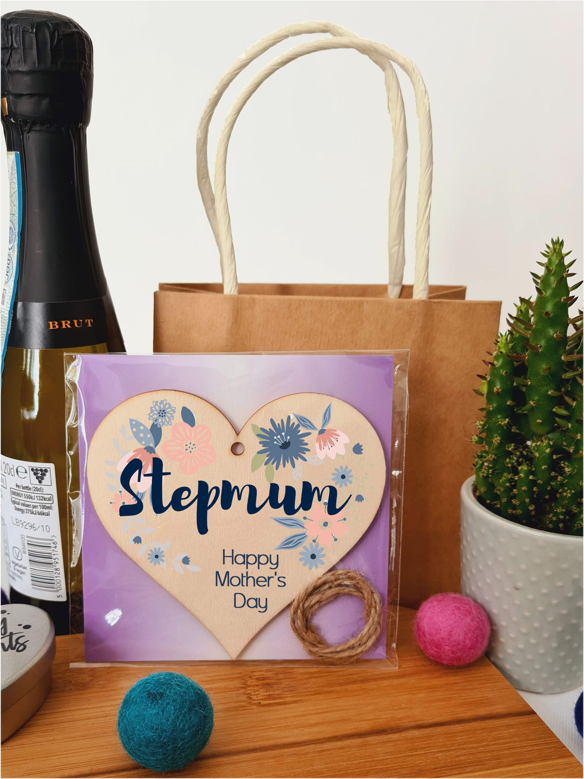 Handmade Wooden Hanging Heart Plaque Mother's Day Gift perfect for Stepmum stylish floral celebration card alternative from step daughter son children beautiful thoughtful keepsake