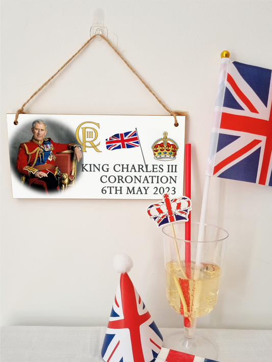 King Charles III Coronation Hanging Wooden Plaque 6th May 2023 Decorations Celebration Party Bunting Alternative Keepsake Royal Memorabilia