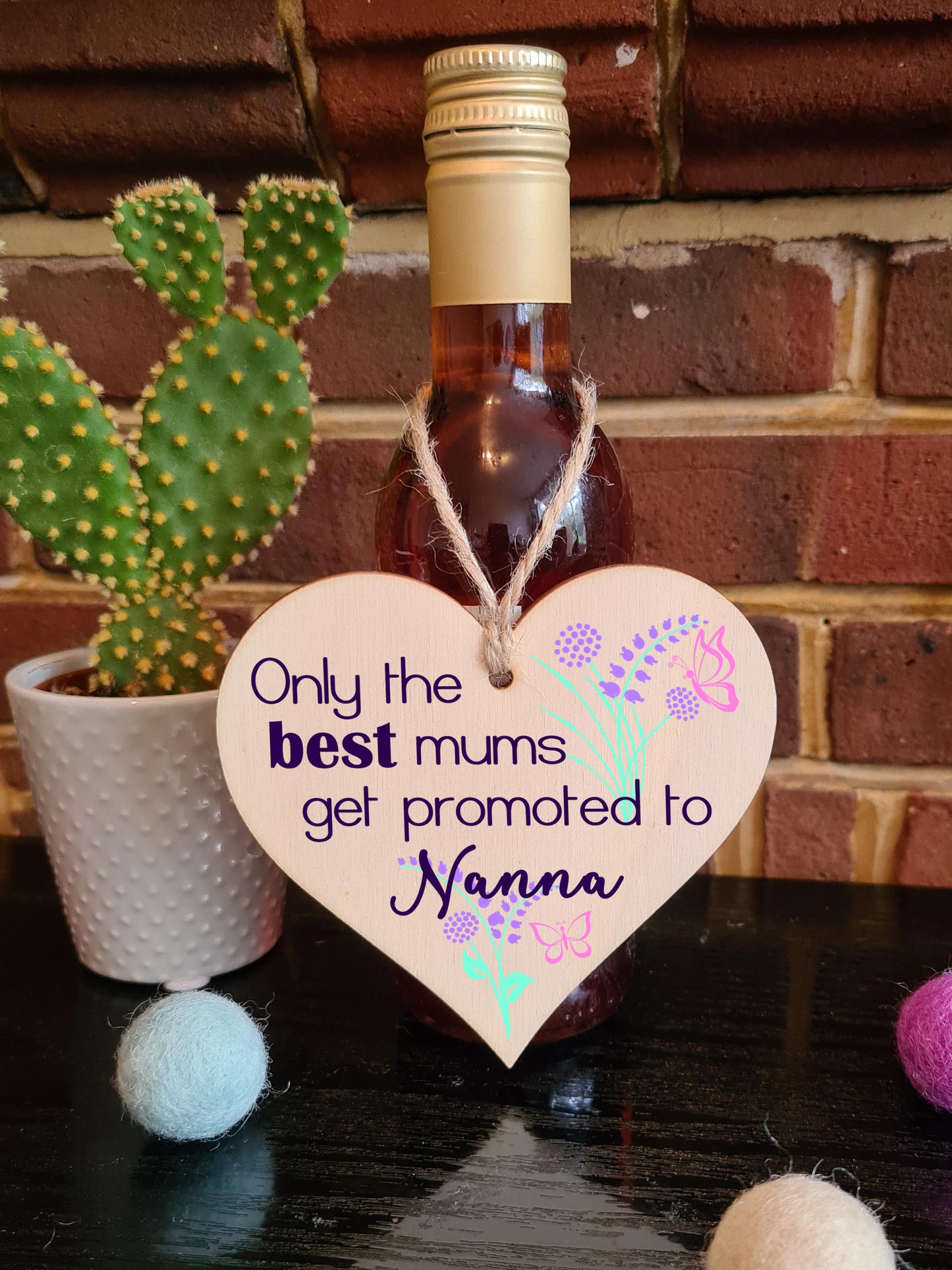 Handmade Wooden Hanging Heart Plaque Mother's Day Gift perfect for new Nannas fun special keepsake Only the best Mums get promoted from grandchildren card alternative